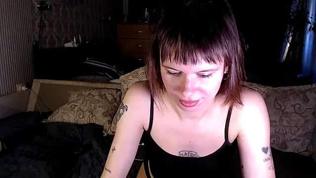 Vienaxtexasxparis online show from September 11, 2025, 10:04 am