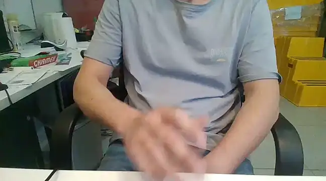 Raimundo1971 online show from December 9, 2024, 6:35 pm