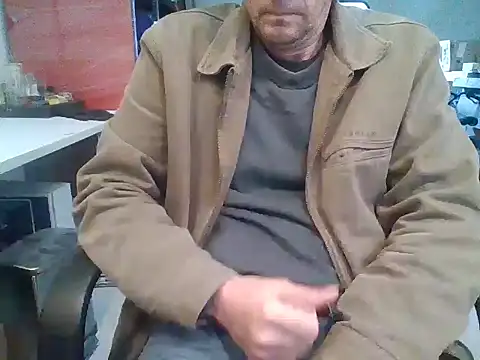Snapshot of Raimundo1971 chatting on May 8, 2026, 2:44 pm Raimundo1971 online show from May 8, 2026, 2:44 pm