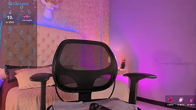 Snapshot of MalejaSanz chatting on September 23, 2025, 1:03 pm MalejaSanz online show from September 23, 2025, 1:03 pm