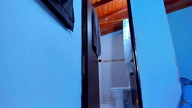 AngelaCoffee online show from February 10, 2026, 8:02 pm