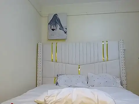 Tamia love200 online show from September 18, 2025, 7:16 pm