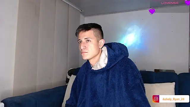 ashely ryan24 online show from January 6, 2026, 11:29 pm