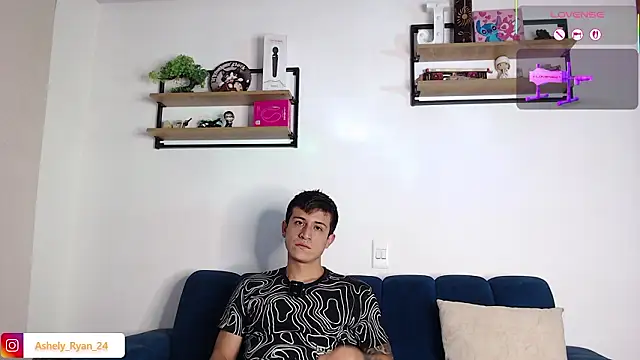 ashely ryan24 online show from March 28, 2026, 11:37 pm