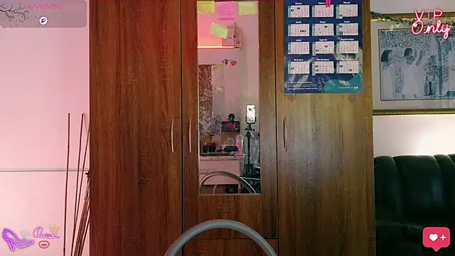 LauGrayJ online show from March 16, 2026, 10:47 pm