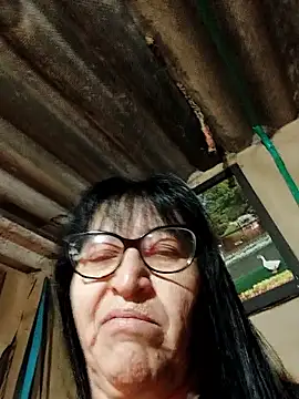 Snapshot of clarita_01 chatting on October 7, 2025, 10:56 am clarita 01 online show from October 7, 2025, 10:56 am