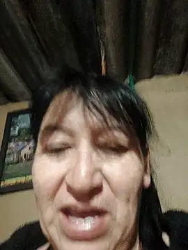 Snapshot of clarita_01 chatting on October 8, 2025, 10:46 am clarita 01 online show from October 8, 2025, 10:46 am
