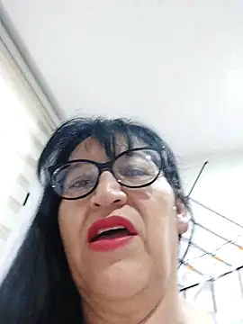 Snapshot of clarita_01 chatting on October 12, 2025, 10:58 am clarita 01 online show from October 12, 2025, 10:58 am