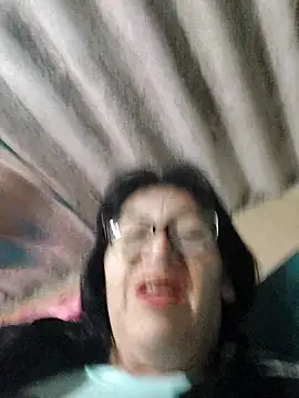 clarita 01 online show from October 29, 2025, 11:12 am