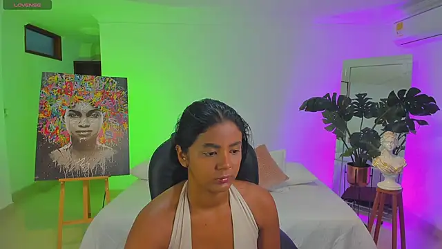 Snapshot of JANYLOVE__ chatting on April 18, 2026, 10:52 am JANYLOVE online show from April 18, 2026, 10:52 am