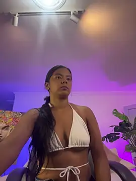 Snapshot of JANYLOVE__ chatting on April 30, 2026, 10:54 am JANYLOVE online show from April 30, 2026, 10:54 am