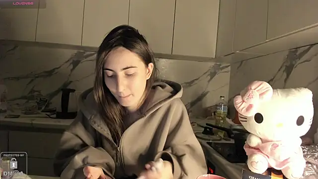 Ayesha Thebestt online show from February 2, 2026, 5:00 pm