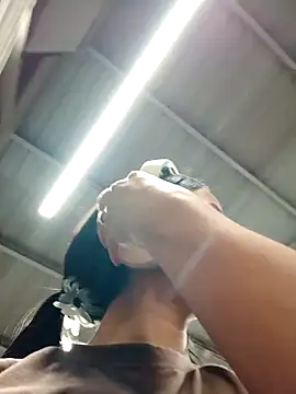 Snapshot of _vaness chatting on April 7, 2026, 5:19 am vaness online show from April 7, 2026, 5:19 am