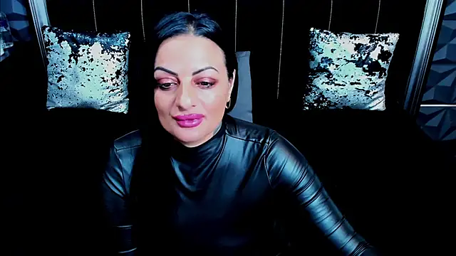 VixenSelena online show from December 29, 2024, 9:06 am