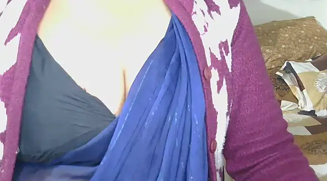 Snapshot of Cute_Ruhi99 chatting on January 28, 2025, 1:27 pm Cute Ruhi99 online show from January 28, 2025, 1:27 pm