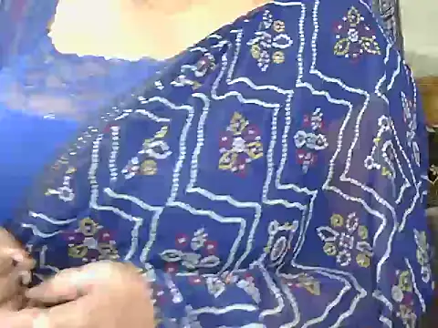 Snapshot of Cute_Ruhi99 chatting on February 10, 2025, 1:33 pm Cute Ruhi99 online show from February 10, 2025, 1:33 pm