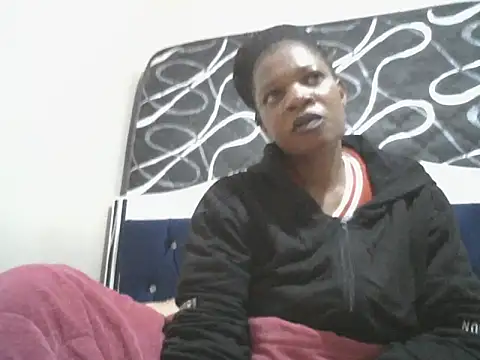 Snapshot of clakemmy250 chatting on June 1, 2026, 9:38 pm clakemmy250 online show from June 1, 2026, 9:38 pm