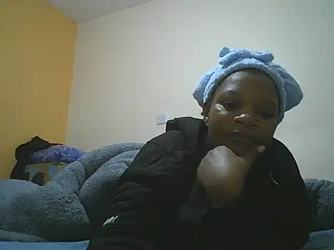 Snapshot of clakemmy250 chatting on June 13, 2026, 9:46 pm clakemmy250 online show from June 13, 2026, 9:46 pm