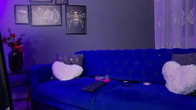 AnneHove online show from February 22, 2026, 3:07 am