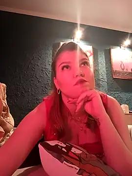 VioletteWay online show from February 19, 2025, 7:05 pm