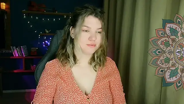 VioletteWay online show from October 22, 2025, 6:35 am