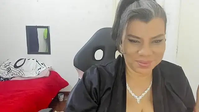 vikyadams online show from October 8, 2025, 3:09 pm