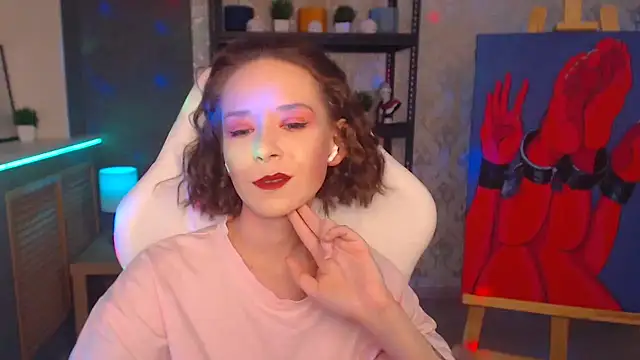 FascinatingEyess online show from December 20, 2024, 9:28 pm