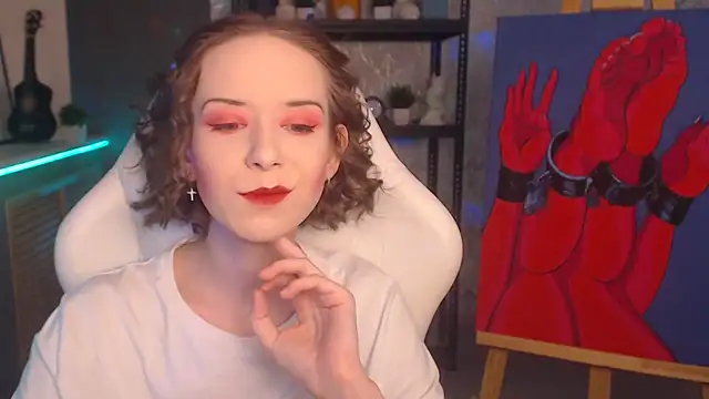 FascinatingEyess online show from September 28, 2025, 6:46 pm