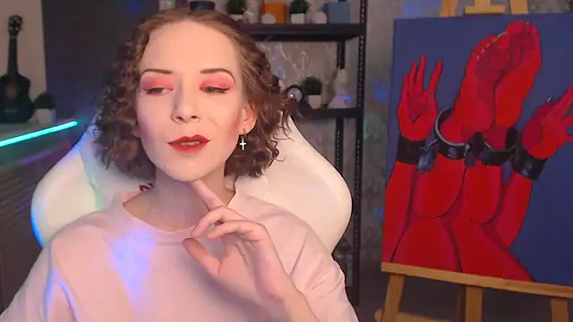 FascinatingEyess online show from October 10, 2025, 6:40 pm