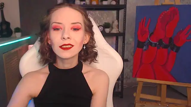 FascinatingEyess online show from December 5, 2025, 8:16 pm