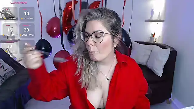 zehra sanem online show from May 14, 2026, 2:13 pm