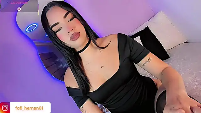 Snapshot of Sofi_hdz chatting on May 8, 2026, 9:42 pm Sofi hdz online show from May 8, 2026, 9:42 pm