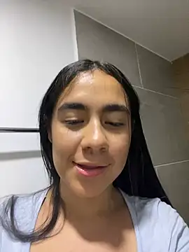 Snapshot of xanna_sweet chatting on January 6, 2025, 1:31 am xanna sweet online show from January 6, 2025, 1:31 am