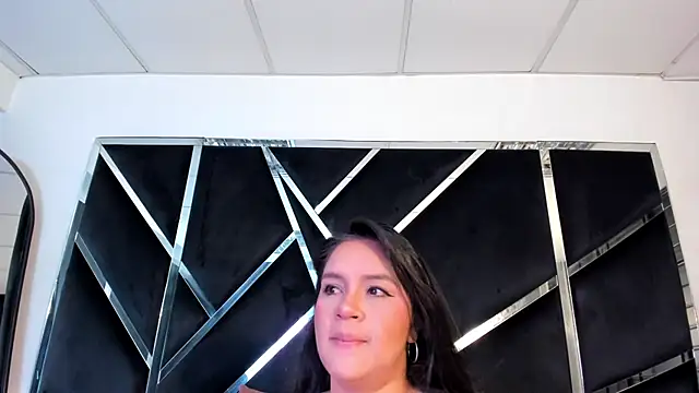 Ivanna18 x online show from October 26, 2025, 3:56 am