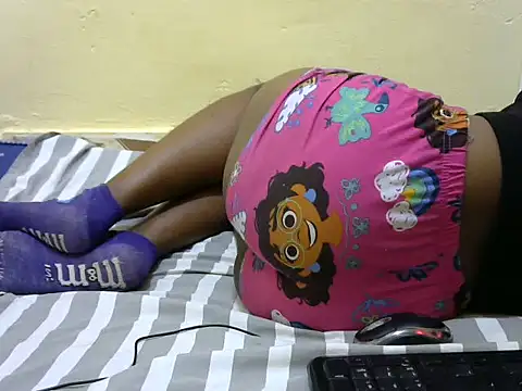 Snapshot of queen-zara chatting on October 11, 2025, 9:30 am queen-zara online show from October 11, 2025, 9:30 am