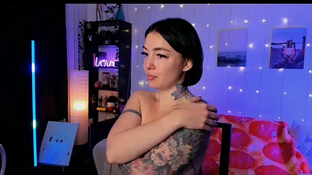 Magic Allie online show from December 3, 2025, 7:34 pm