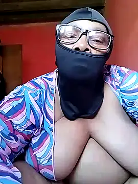 Snapshot of naughtygrannyXXX chatting on December 21, 2024, 8:39 am naughtygrannyXXX online show from December 21, 2024, 8:39 am