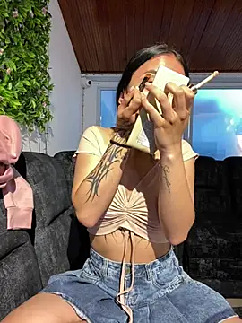 Ady 18 online show from February 13, 2025, 1:59 pm