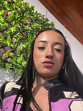 Ady 18 online show from February 26, 2025, 6:43 pm