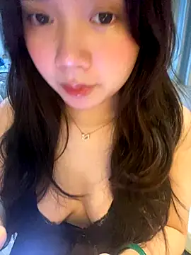 Hotellinh12 online show from November 7, 2025, 3:23 pm