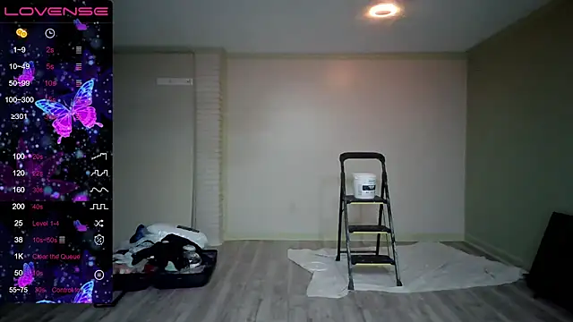 Milfshakecafe online show from September 18, 2025, 12:34 am