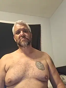 silkstroker6981 online show from April 17, 2026, 3:20 am