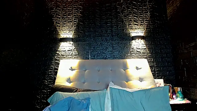 Snapshot of Sweet-Monica chatting on March 16, 2025, 10:22 am Sweet-Monica online show from March 16, 2025, 10:22 am