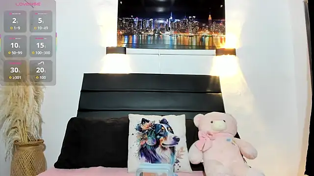 Snapshot of Sweet-Monica chatting on February 5, 2026, 7:51 pm Sweet-Monica online show from February 5, 2026, 7:51 pm