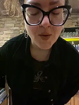 peachgirlmartyna online show from February 18, 2026, 5:09 pm