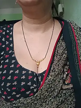 Snapshot of Rosy-B chatting on June 26, 2026, 12:26 am Rosy-B online show from June 26, 2026, 12:26 am