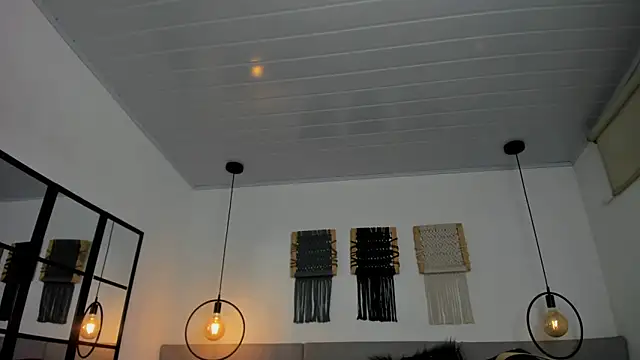 Snapshot of Sweet_camille chatting on February 4, 2026, 3:01 am Sweet camille online show from February 4, 2026, 3:01 am