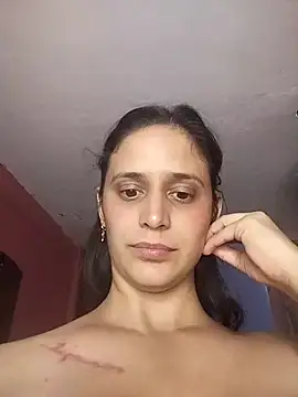 Catalinacandela online show from April 19, 2026, 6:10 pm