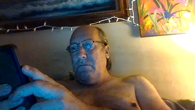 Snapshot of hornyrich69 chatting on June 15, 2026, 4:36 am hornyrich69 online show from June 15, 2026, 4:36 am