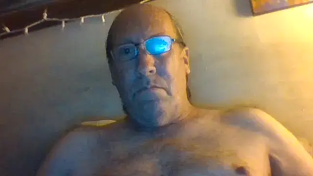 Snapshot of hornyrich69 chatting on June 21, 2026, 4:59 am hornyrich69 online show from June 21, 2026, 4:59 am